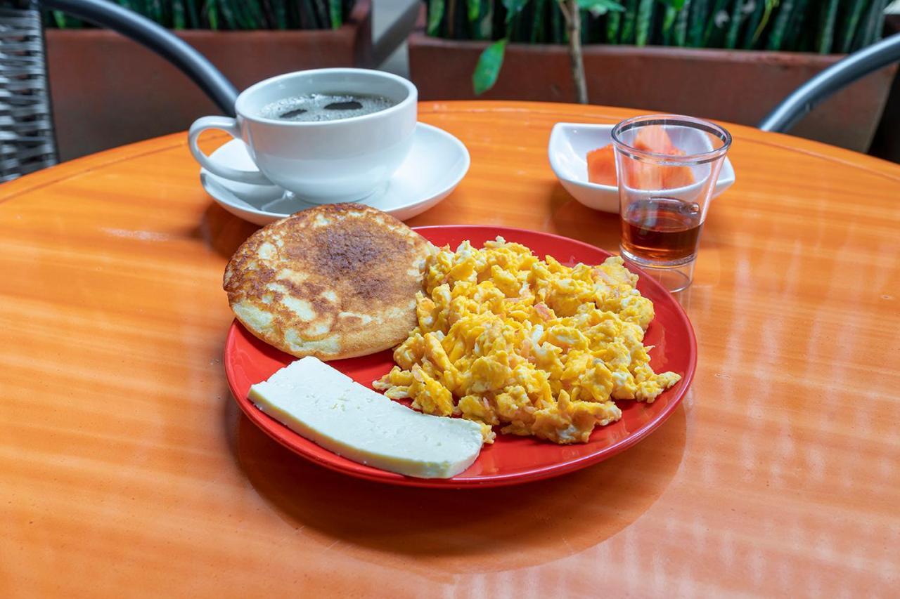La Casona Hotel Boutique Medellín Kültér fotó